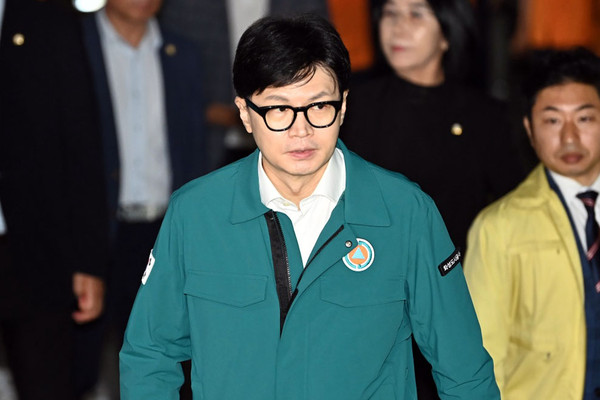 ▲ 화성 화재 현장 방문한 한동훈 전 위원장. /뉴시스
