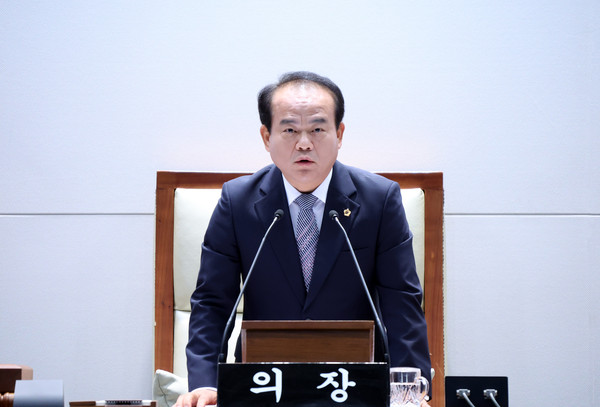 ▲ 제9대 후반기 의장 이덕수.
