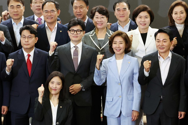 ▲ 한 자리에 모인 국민의힘 당권 주자들. /뉴시스