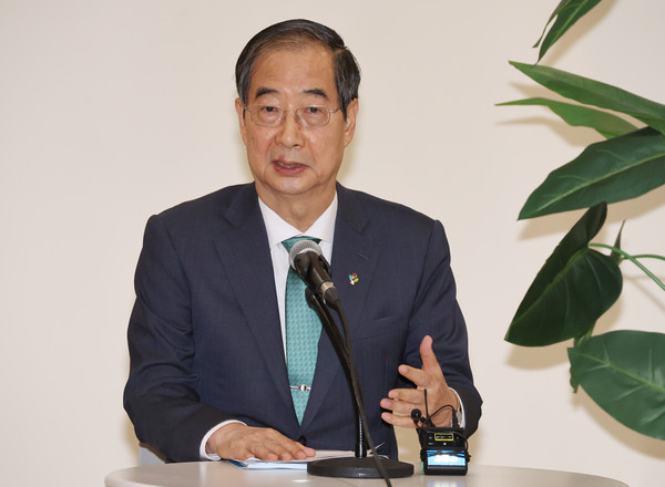 ▲ 한덕수 총리, 출입기자단 백브리핑. /뉴시스