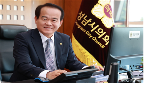 ▲ 성남시의회 이덕수 의장.