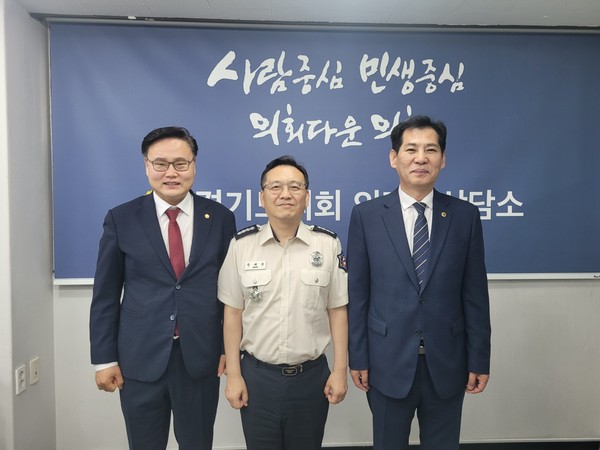 ▲ 김정영 의원, 이영봉 의원, 신임 제29대 의정부서장과 정담회 개최.
