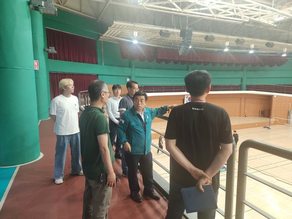 ▲ 현장 점검 나선 동대문시설관리공단 인택환 이사장.