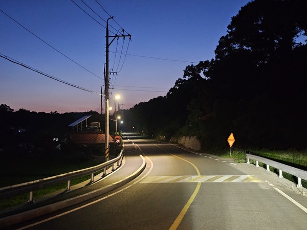 ▲ 강화군 안심 LED 보안등 추가 설치 모습.