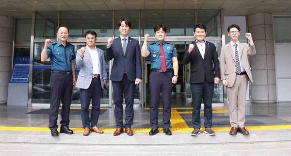 ▲ 제9대 후반기 안양시의회 의장단, 관내 유관기관 방문 단체사진.