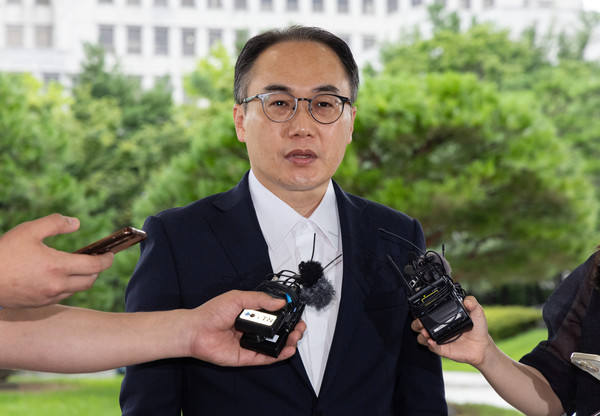 ▲ 이원석 검찰총장이 22일 오전 서울 서초구 대검찰청으로 출근하며 취재진의 질문에 답변하고 있다. /뉴시스