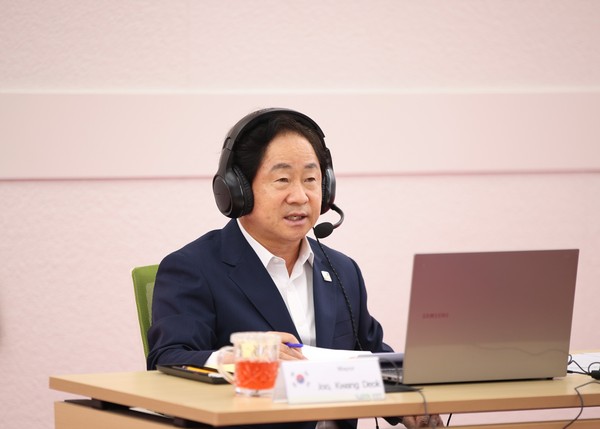 ▲ 주광덕 남양주시장이 타이프시와 화상회의를 진행하고 있다.