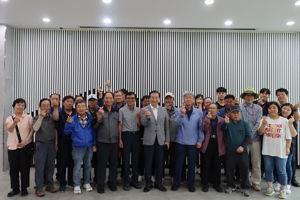 ▲ 포천도시공사 현업 종사자를 위한 ‘삼계탕-Day’ 단체사진.