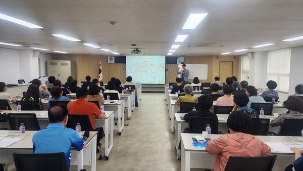 ▲ 안양시 ‘2024 복지학교’ 진행 모습.