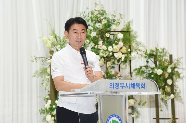 ▲ 김동근 의정부시장이 ‘한일우호도시 친선교환경기’ 행사에서 격려사를 하고 있다.
