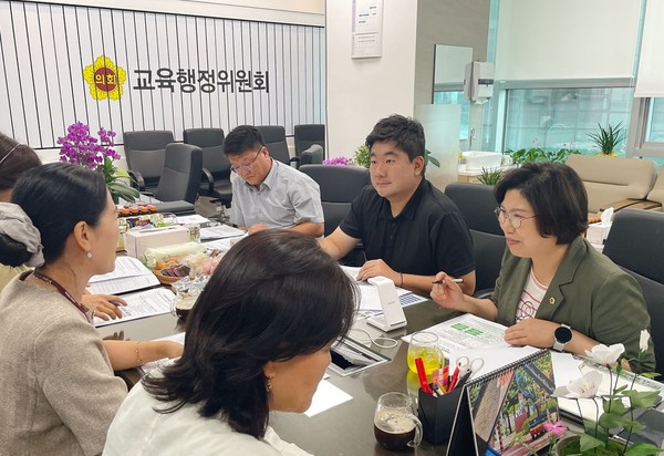 ▲ 이애형.장한별 의원, 경기도교육청 교육복지과 관계자 정담회 실시 모습.