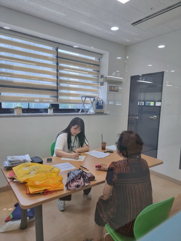 ▲ 인천 서구치매안심센터 찾아가는 치매조기검진 운영 모습.