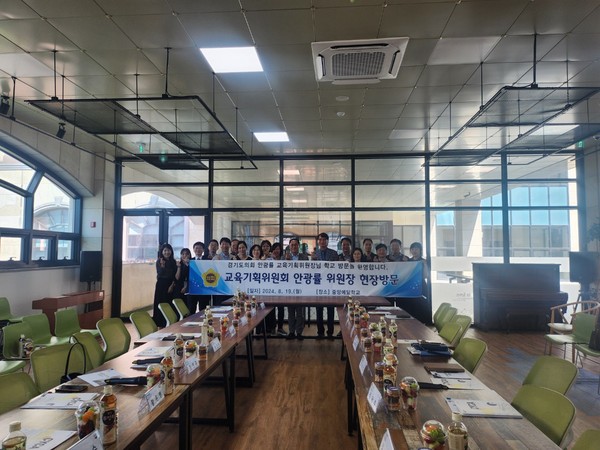 ▲ 안광률 위원장이 중앙예닮학교 개학식에 참석했다.
