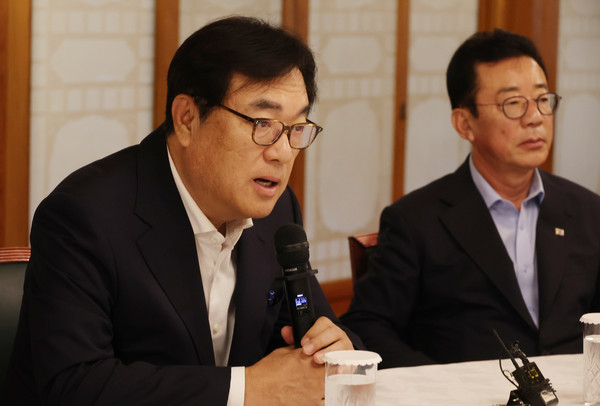 ▲ 고위당정협의회, 발언하는 정진석 대통령 비서실장. /뉴시스