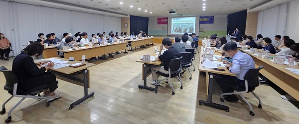 ▲ 안산문화광장 문화예술공간 조성 주민설명회 개최 모습.