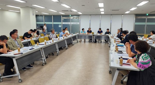 ▲ 화성시 100만 특례시 준비위원회 제3차 정기 회의 개최 모습.