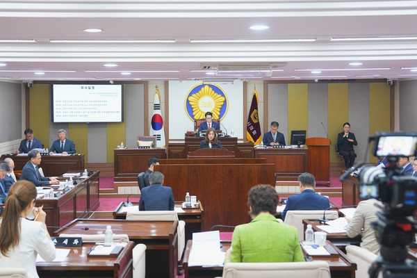 ▲ 제181회 포천시의회 임시회 제3차 본회의.
