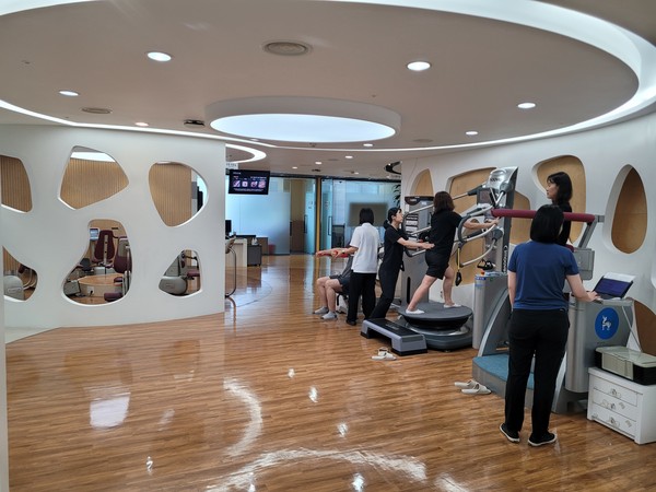 ▲ 삼성전자 구미사업장 근골격계 예방운동센터.