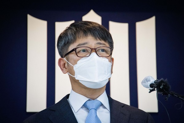 ▲ 임관혁 세월호 참사 특별수사단 단장이 지난 2021년 1월 19일 오후 서울 서초구 서울중앙지검 브리핑실에서 세월호 수사결과를 발표하고 있다. /뉴시스