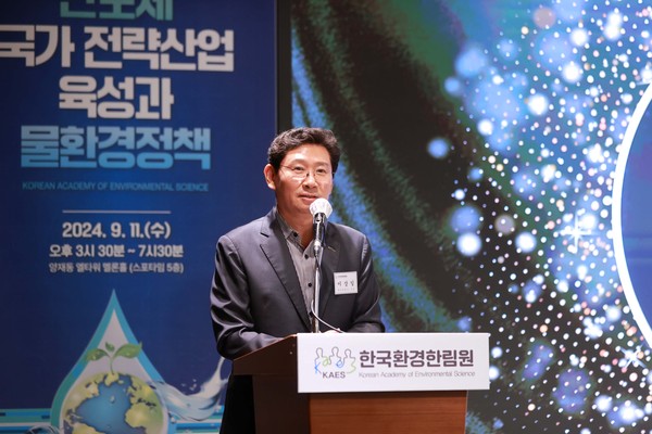▲ 제65차 환경리더스포럼에 참석한 이상일 용인특례시장.