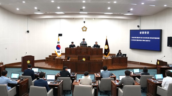 ▲ 제334회 임시회 제2차 본회의 모습.