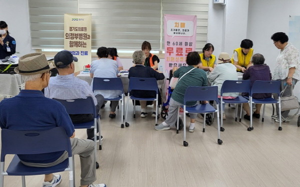 ▲ 파주시 ‘찾아가는 이동상담센터’ 운영 모습.
