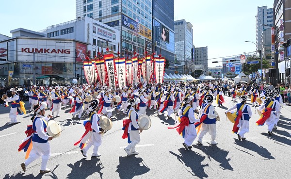 ▲ 제28회 부평풍물대축제 개최 모습.