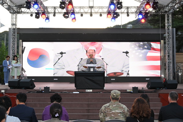 ▲ 박형덕 동두천시장이 제17회 한미우호축제에서 인사말을 하고 있다.