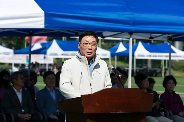 ▲ 한국노총 부천김포지역지부 노동가족 체육대회 참석한 김병전 부천시의회 의장.