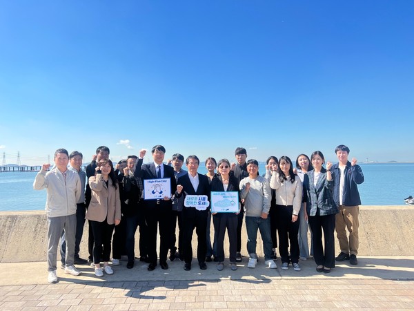 ▲ 신규직원 대상 소속감 강화를 위한 격려 행사 진행 단체사진.