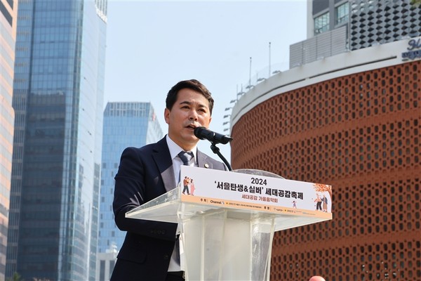 ▲ 축사하는 임만균 환경수자원위원장.