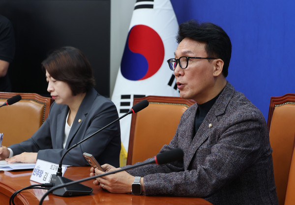 ▲ 김민석 민주당 최고위원, 현안 기자간담회. /뉴시스