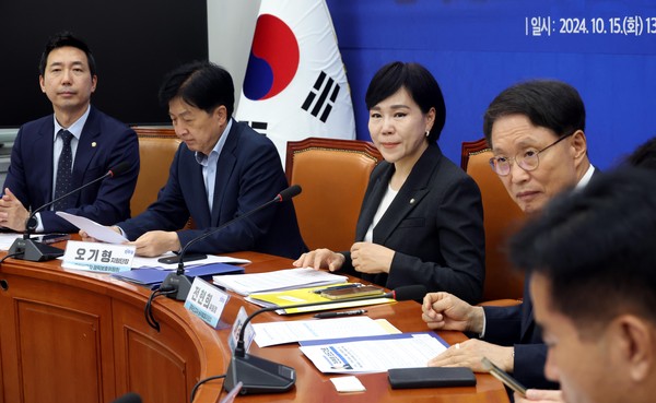 ▲ 출범식 참석한 전현희 공익제보자 권익보호위원장. /뉴시스