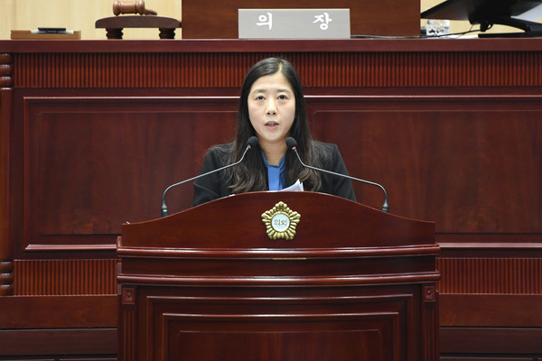 ▲ 제336회 임시회 5분발언하는 정서윤 의원.