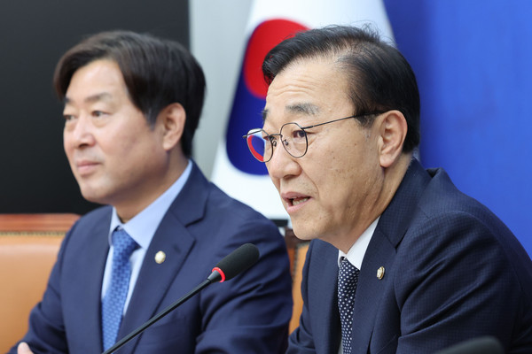 ▲ 기자간담회 하는 김윤덕 민주당 사무총장. /뉴시스