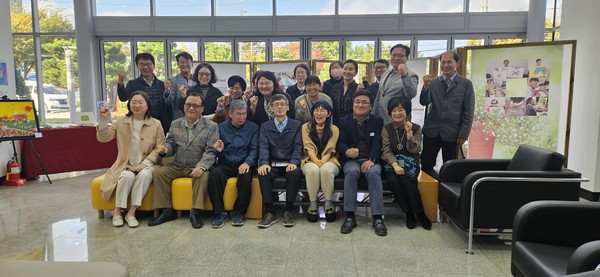 ▲ 여주시 장애인평생학습도시 '밤별 전시회' 개최 모습.