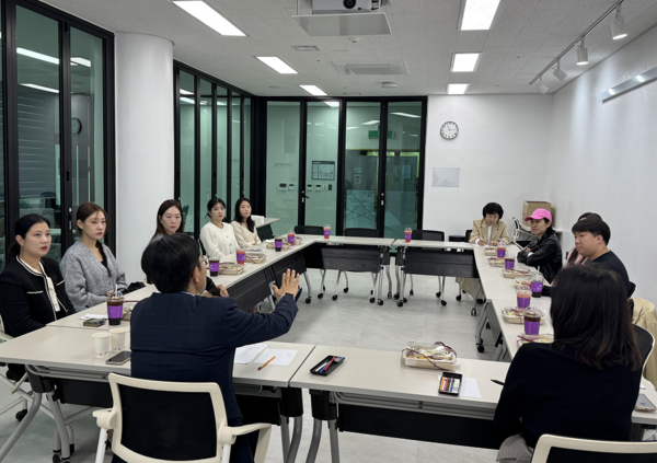 ▲ 군포시와 군포청년예총 간담회 개최 모습.