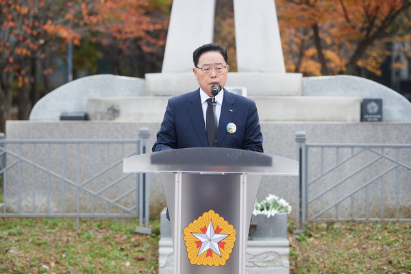 ▲ 강수현 양주시장이 '제18회 6·25참전유공자비 건립 기념식'에서 축사를 하고 있다.