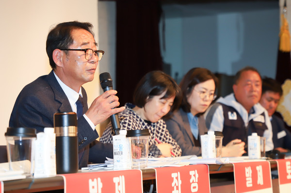 ▲ 유필선 의원이 토론에서 발언하고 있다.
