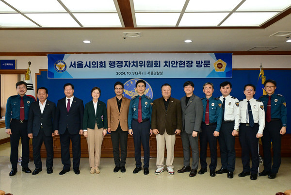 ▲ 현장방문 기념촬영 모습.