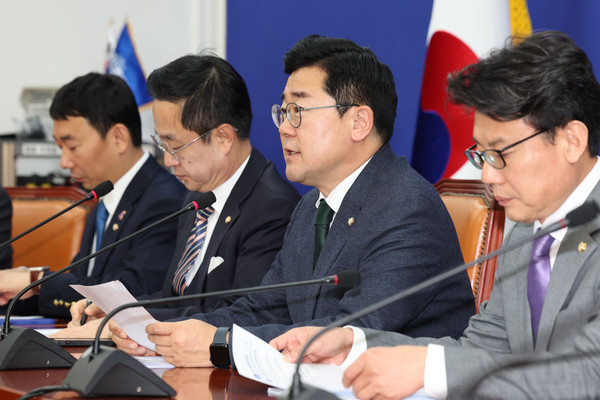 ▲ 원내대책회의 발언하는 박찬대 원내대표. /뉴시스