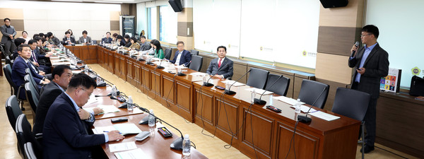 ▲ 인천광역시의회는 2024년 제2차 추가경정예산안과 2025년 본예산안 심사를 앞두고, 5일 의원들의 예산심사 전문성을 강화하기 위한 특별 교육을 진행했다.