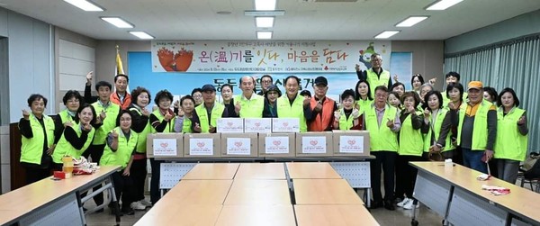 ▲ 동두천시 고독사 예방 위한 겨울나기 지원사업 실시 모습.
