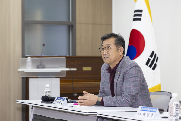 ▲ 한상욱 위원장.