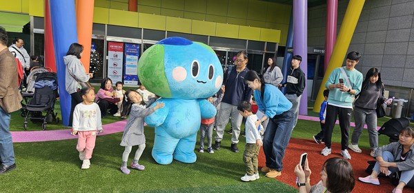 ▲ 경기문화재단 경기도어린이박물관 '미니 가을 운동회' 개최 현장.