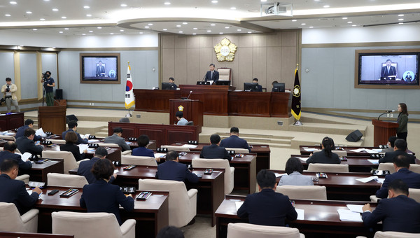 ▲ 수원시의회, 정례회 개회 전경.