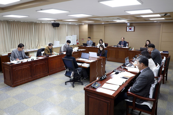▲ 도시미래위원회 행정사무감사 모습.