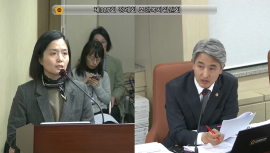 ▲ 서울특별시의회 보건복지위원회에서 의정활동을 하고있는 김인제 부의장(구로2, 더불어민주당)은 지난 6일(수) 여성가족실, 여성가족재단 행정사무감사에서 디지털 성범죄 대응 및 청소년 딥페이크 피해 지원체계에 대한 문제점을 지적하며 보다 철저하고 실효성 있는 대응 대책 마련을 촉구했다.