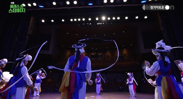 ▲ 학생 예술 동아리 공연 ‘클래스 온 스테이지’ 촬영 사진.