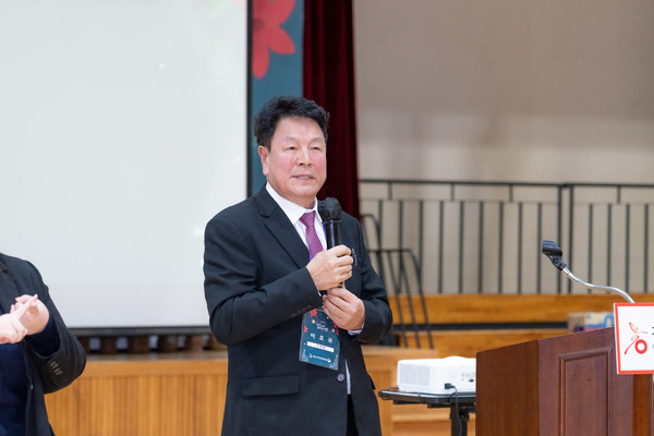 ▲ 지난 22일 강남스포츠문화센터에서 열린 ‘2024 강남구 장애인 체육인의 밤’에서 이호귀 의장이 축사를 하고 있다.